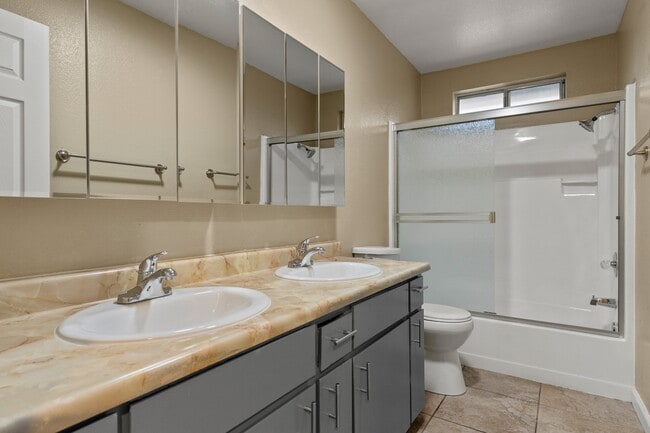 Building Photo - Cedar Park Apartments