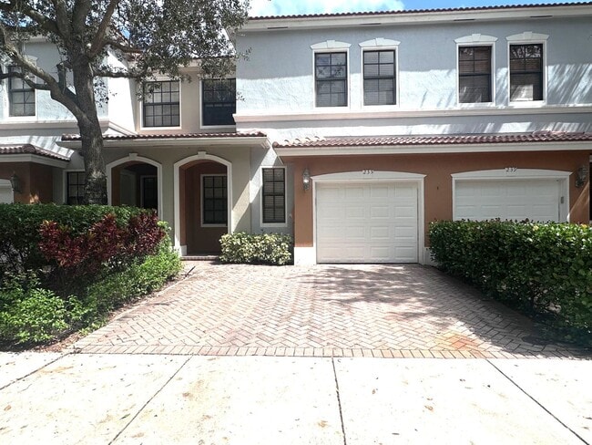 3Bed/ 2.5Bath Townhome W/Garage - Gramercy... - 3Bed/ 2.5Bath Townhome W/Garage - Gramercy...