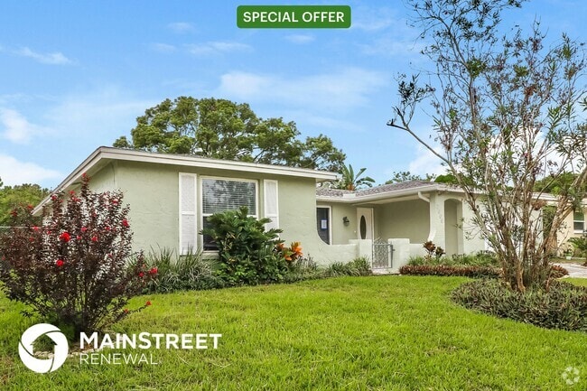 Building Photo - 7500 San Salvadore Dr