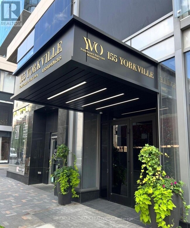 Photo du bâtiment - 155 Yorkville Ave