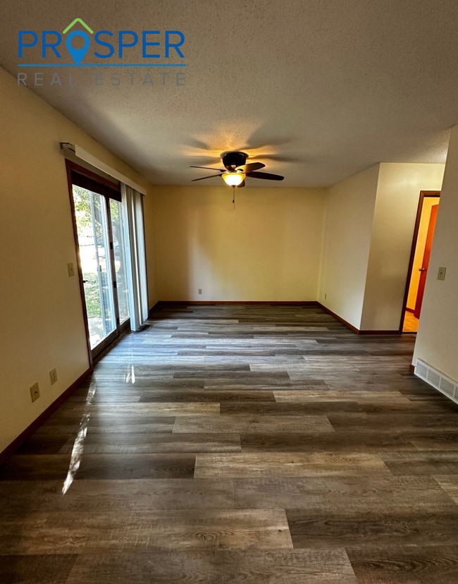 Building Photo - South Eau Claire Living Without Compromise