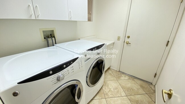 Building Photo - 16173 W Heritage Dr
