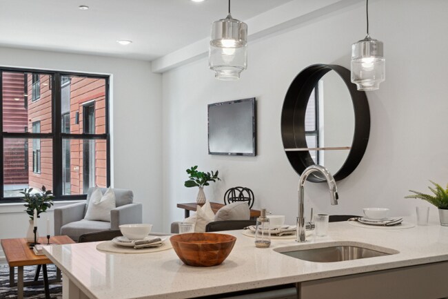 Foto del edificio - 4442 Ridge Ave