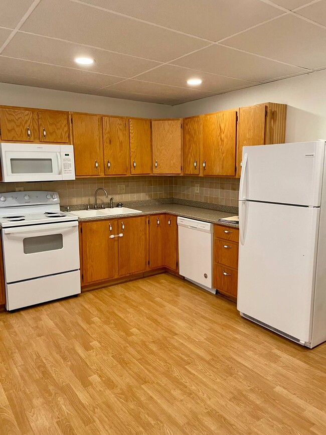 Foto del edificio - 268 Guy Park Ave