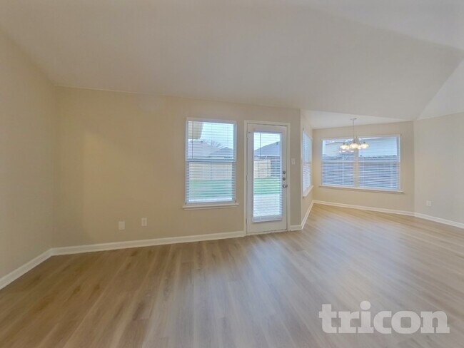 Foto del edificio - 9641 Linton Dr