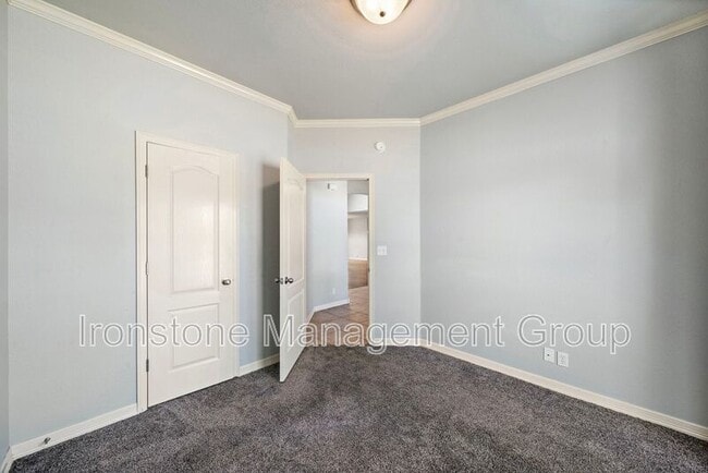 Foto del edificio - 10204 E 101st St N