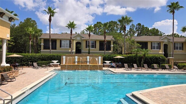Foto del edificio - 10211 Courtney Palms Blvd