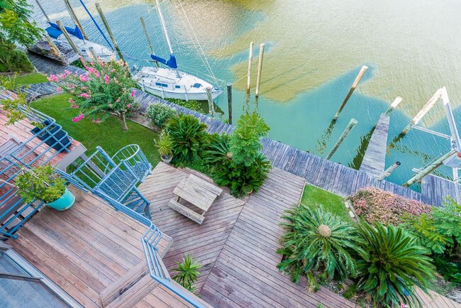 Foto del edificio - 18409 Sandy Cove