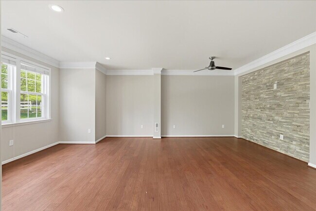 Foto del edificio - Expansive 4BR / 4.5BA Townhome in Lansdowne Town Center – Over 3,400 Sq Ft!