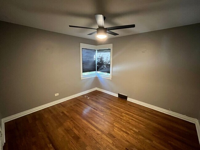 Foto del edificio - 1316 Tennyson St