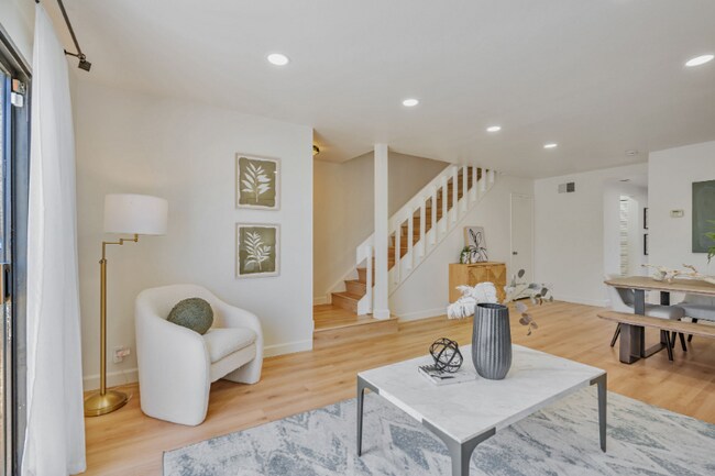 Foto del edificio - 843 Juno Ln