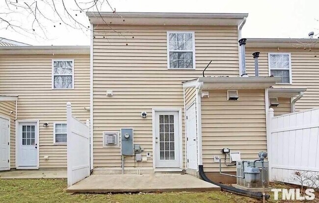 Foto del edificio - 3358 Tarleton W