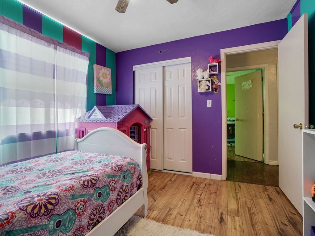 Bedroom #2 - 3004 Ladore St