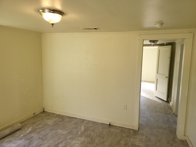 Building Photo - 299 Co Rd 111