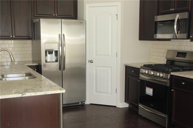 Foto del edificio - 1262 Elderwood Way