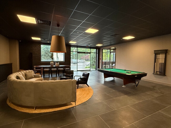 Lobby - 201 Newark Pompton Turnpike
