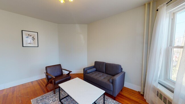 Foto del edificio - 52 Crescent Ave