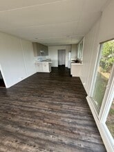 Building Photo - 1627A Paula Dr