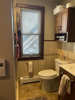 Bathroom - 2081 Roblyn Ave