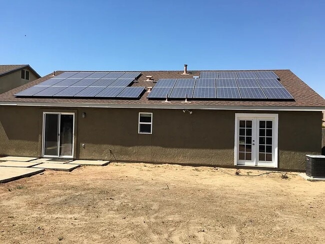 Building Photo - 6443 E Woodward Ave