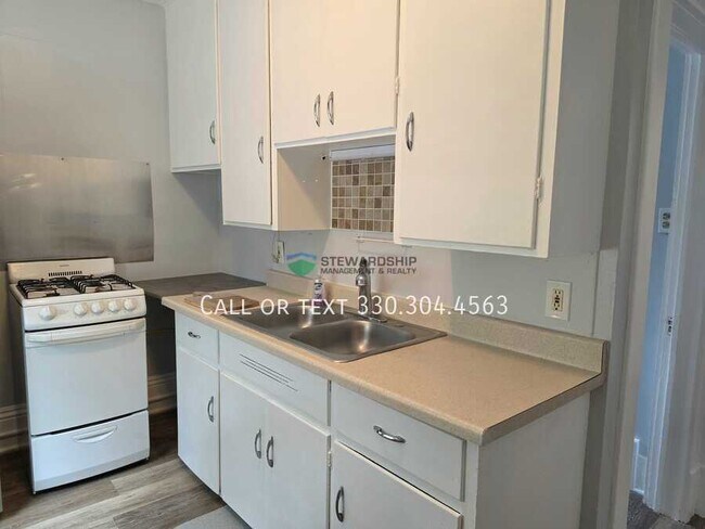 Foto del edificio - 531 W Lake Ave