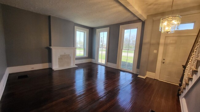 Foto del edificio - 10 Kirk Ave