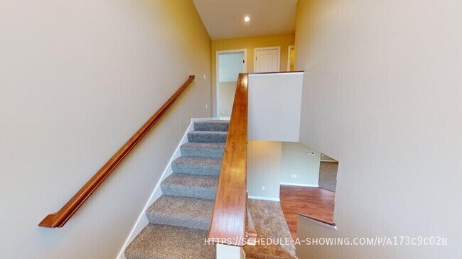 Foto del edificio - 1806 N Creek Cir