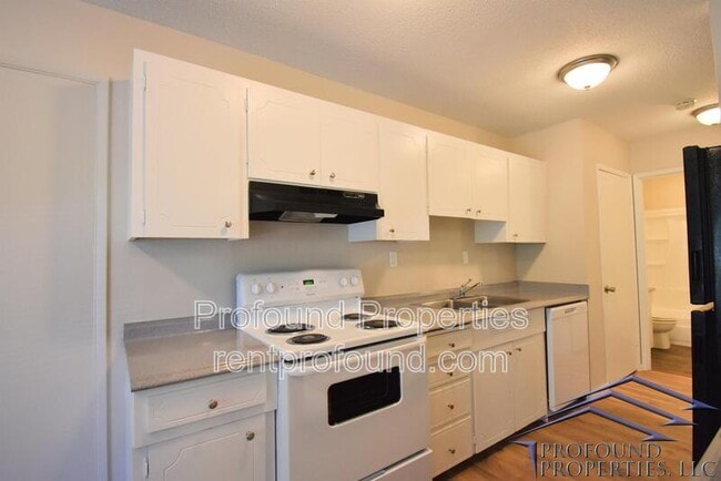 Photo - 706 NE 99th Ave Apartment