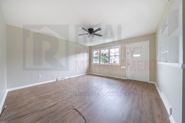 Building Photo - 1522 E 172nd St