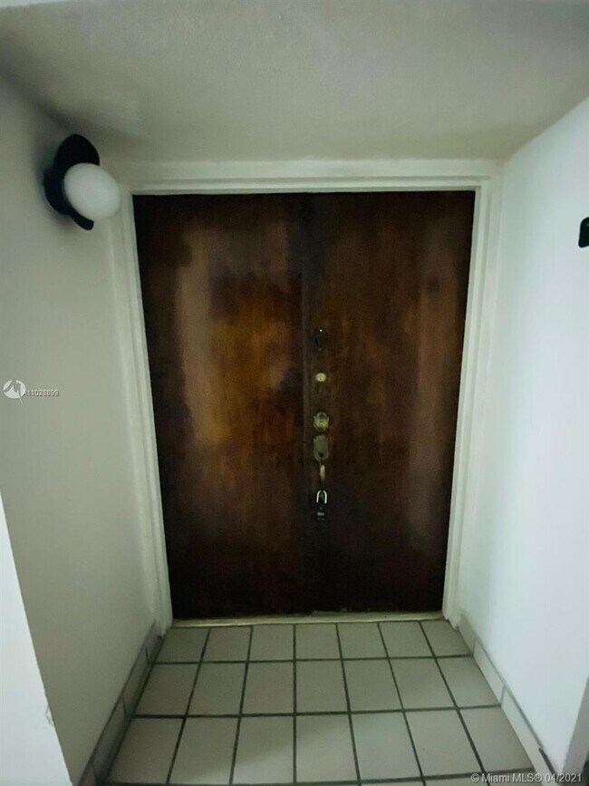 Foto del edificio - 11750 SW 18th St