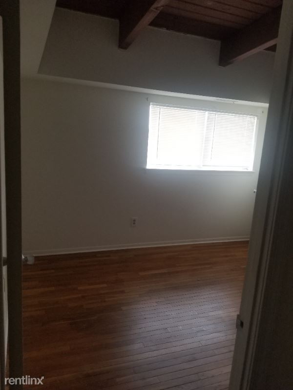 Building Photo - 2 br, 1 bath Condo - 5540 Karen Elaine Dr.