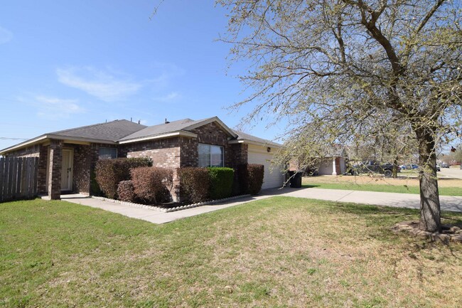 Building Photo - 7115 Rickey Dr