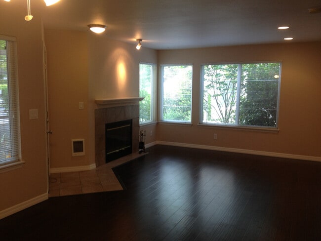 Foto del edificio - 9210 Market Pl