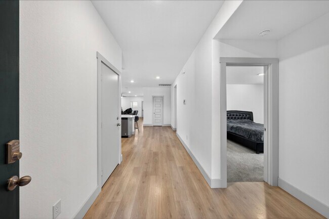 Building Photo - 14214 Lavaca Spgs