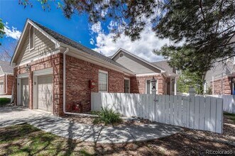Building Photo - 9885 Greensview Cir
