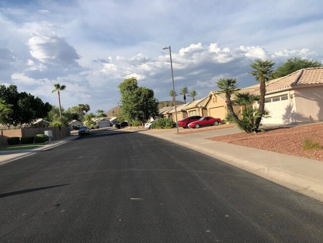 Foto del edificio - COMING SOON! 3 Bed/ 2 Bath Home in Arrowhead Lakes