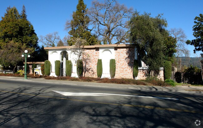 Foto del edificio - 1520-1542 Main St