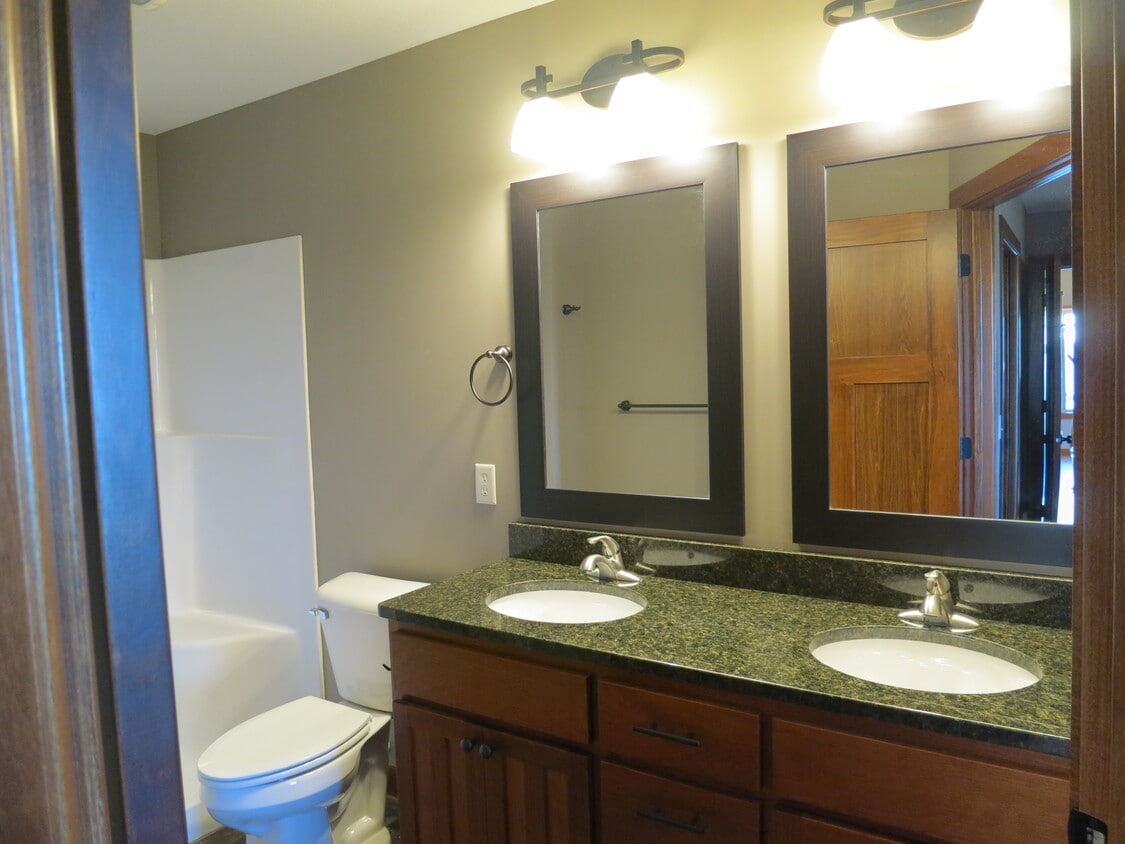 Building Photo - 1729 Ducktail Ct