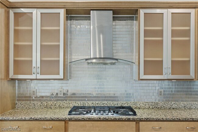 Building Photo - 8937 Mustique Ln