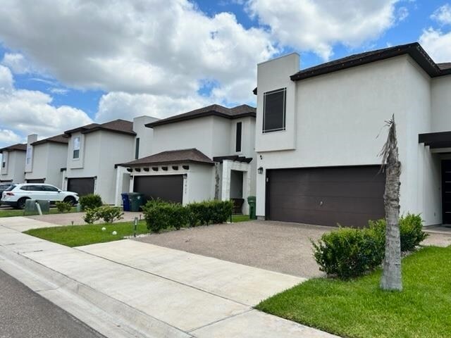Building Photo - 7925 Elka Lp