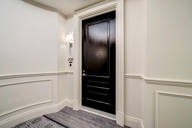 Foto del edificio - 6900 Fleetwood Rd