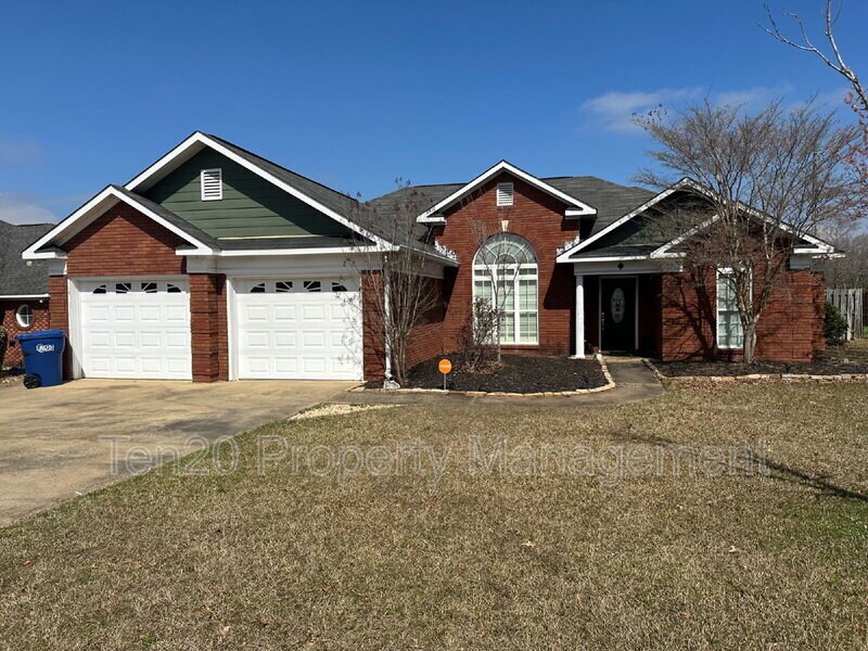 Building Photo - 10 Lee Rd 2141