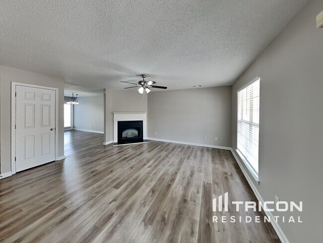 Building Photo - 5907 Waggoner Court Rex GA
