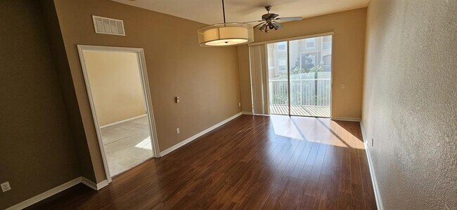 Building Photo - 6434 Cava Alta Dr