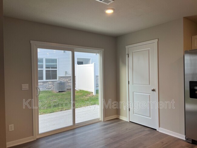 Foto del edificio - 4210 Mongoose Ln