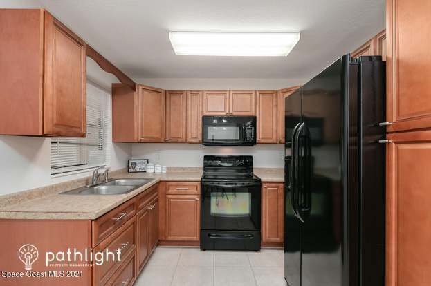 Foto del edificio - 1318 Baker Drive