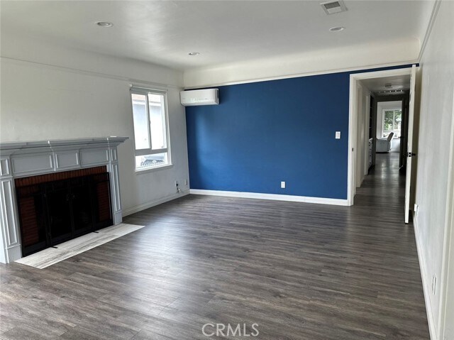 Building Photo - 6125 Sultana Ave