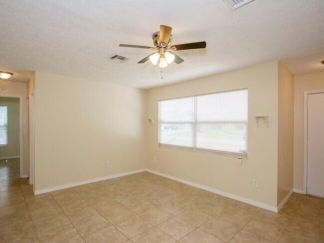 Building Photo - 568 SW Prado Avenue