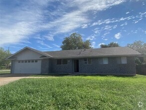 Building Photo - 6817 Miranda Dr