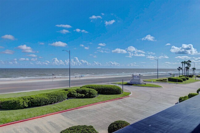 Foto del edificio - 6102 Seawall Blvd